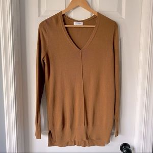 Old Navy Sweater - M